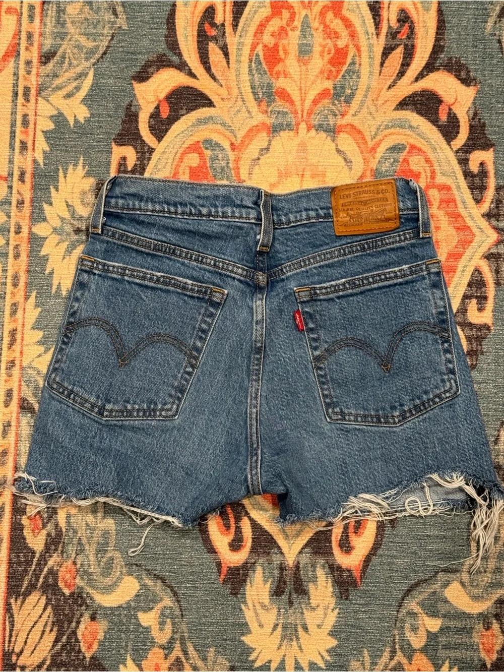 LEVI’S Premium Blue Denim Wedgie Straight Cutoff Jean Shorts